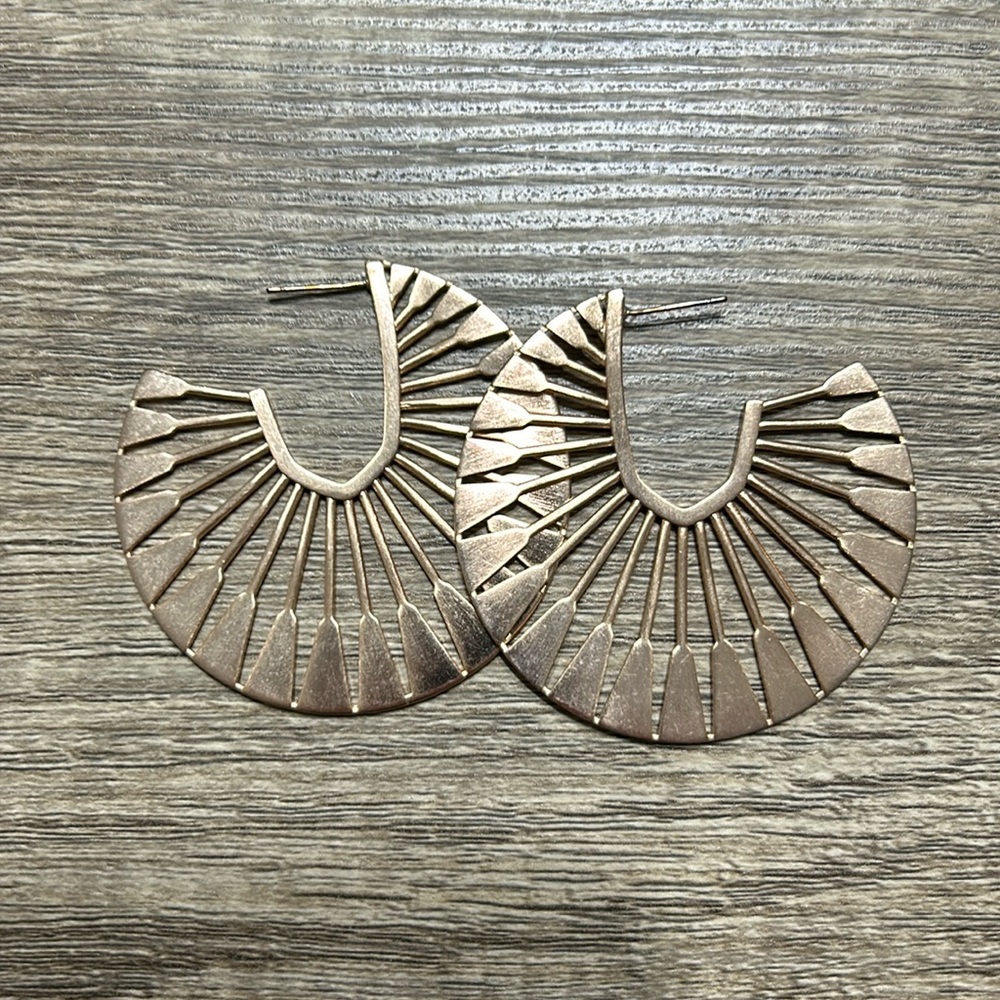 KENDRA SCOTT EARRINGS